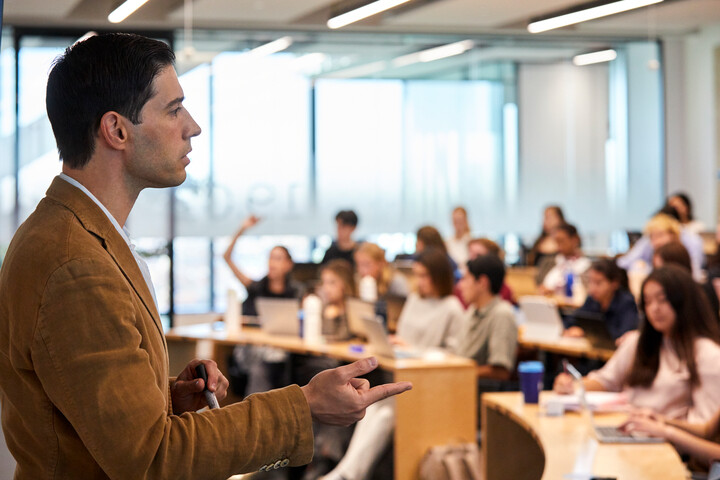 Students studying human behavior and social sciences at IE University