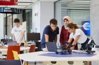 students and robots IE Tower||||||