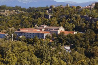 IE University