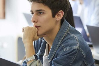 Online Classes|||Student-computer