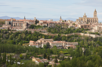 ieu segovia housing