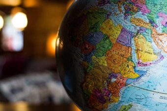 What are the advantages of the sharing economy?||